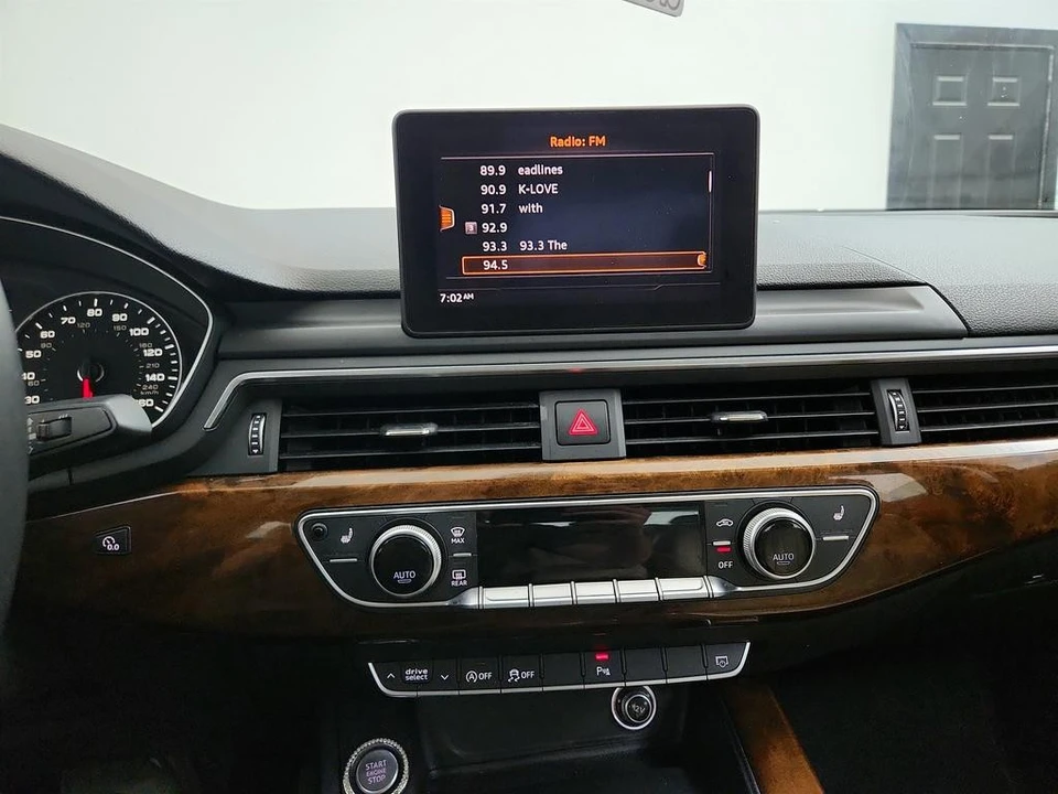 2017 Audi B9 A4 - Image 20 of 21