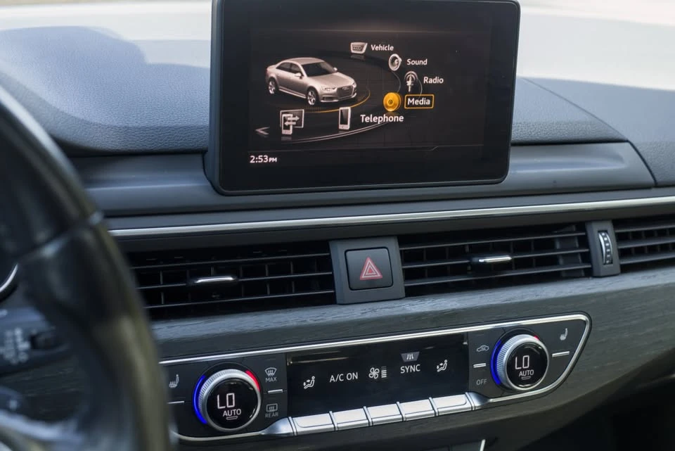 2017 Audi B9 A4 - Image 18 of 20