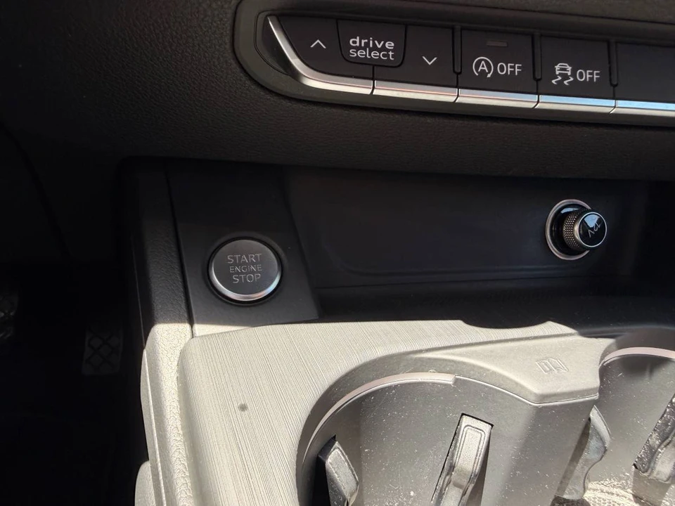 2017 Audi B9 A4 - Image 22 of 24