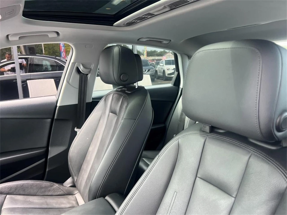 2017 Audi B9 A4 - Image 21 of 24