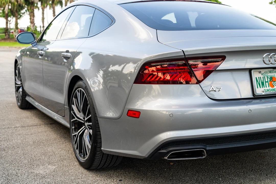2017 Audi C7 A7 - Image 17 of 31