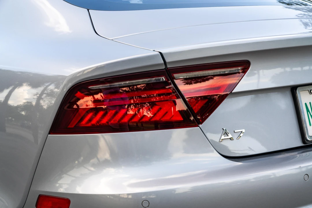 2017 Audi C7 A7 - Image 19 of 31