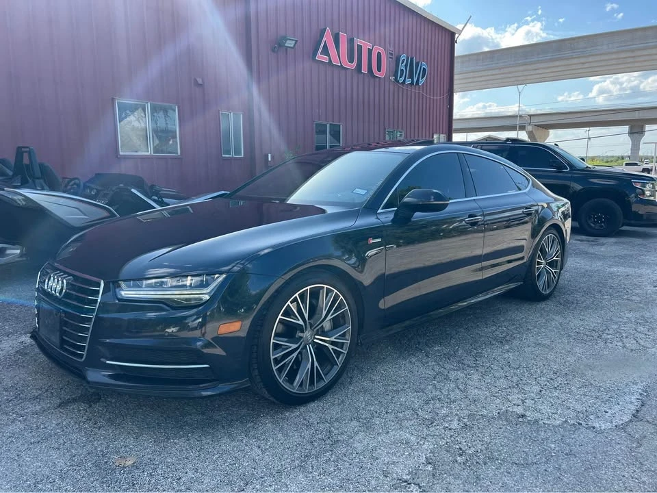 2017 Audi C7 A7 - Image 2 of 17