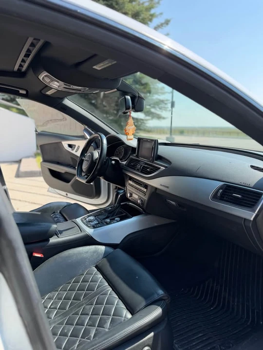2017 Audi C7 A7 - Image 15 of 16