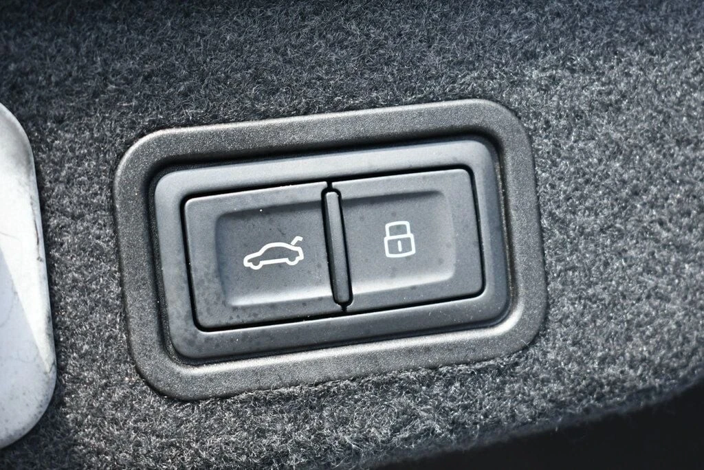 2017 Audi D4 A8 - Image 18 of 21