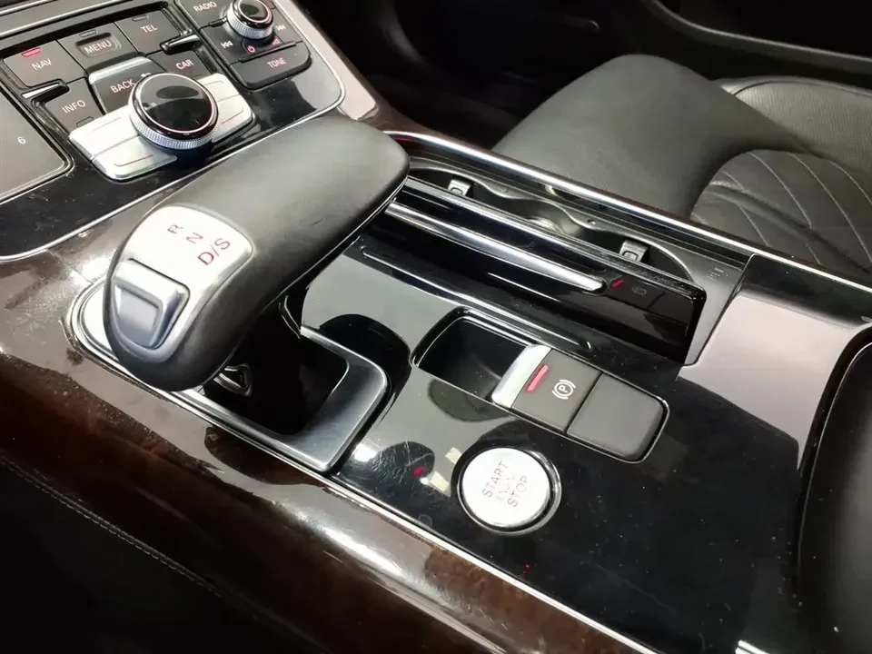 2017 Audi D4 A8 - Image 4 of 15