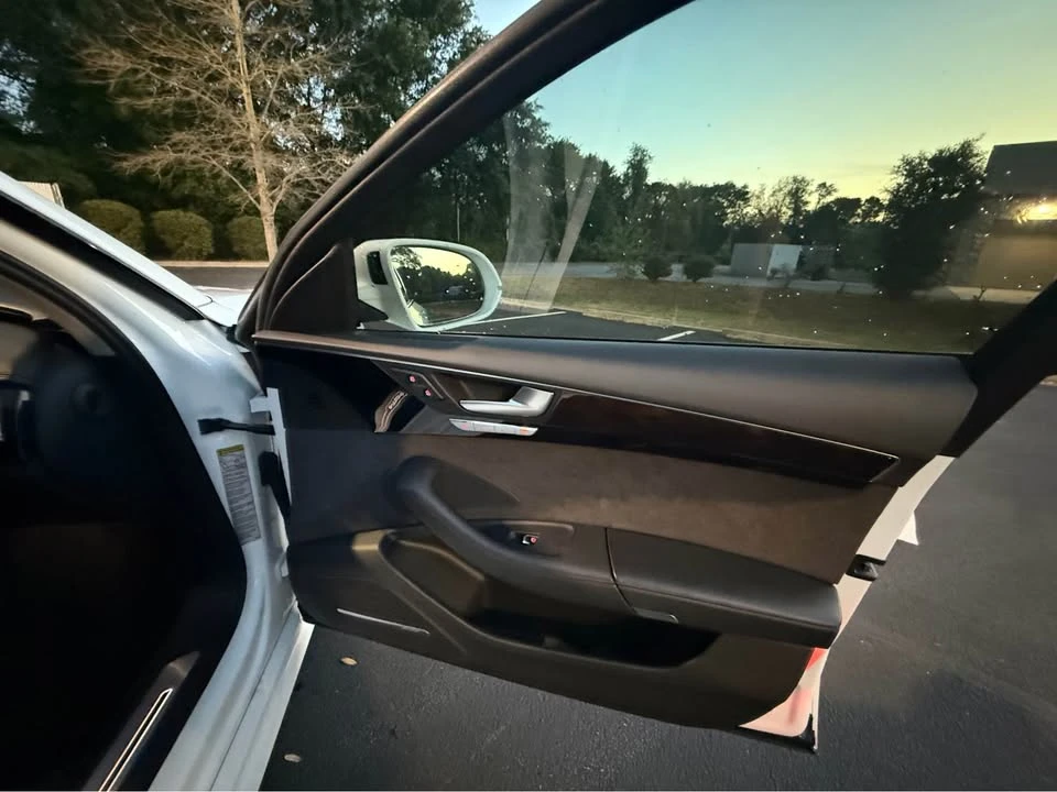 2017 Audi D4 A8 - Image 8 of 18