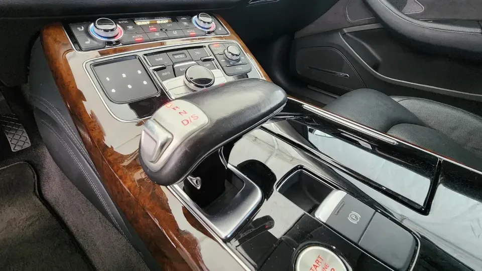 2017 Audi D4 A8 - Image 16 of 20