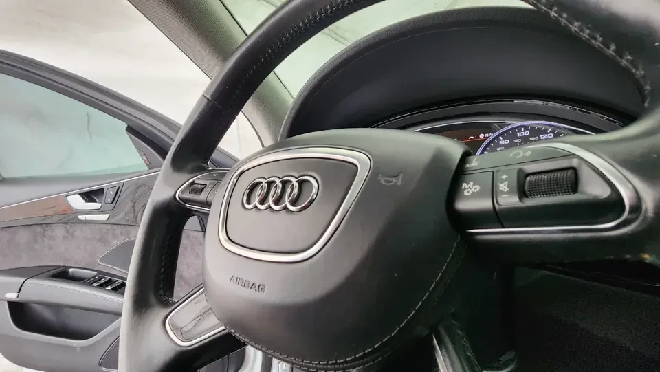 2017 Audi D4 A8 - Image 12 of 20