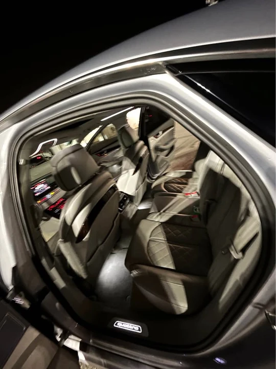 2017 Audi D4 A8 - Image 8 of 12