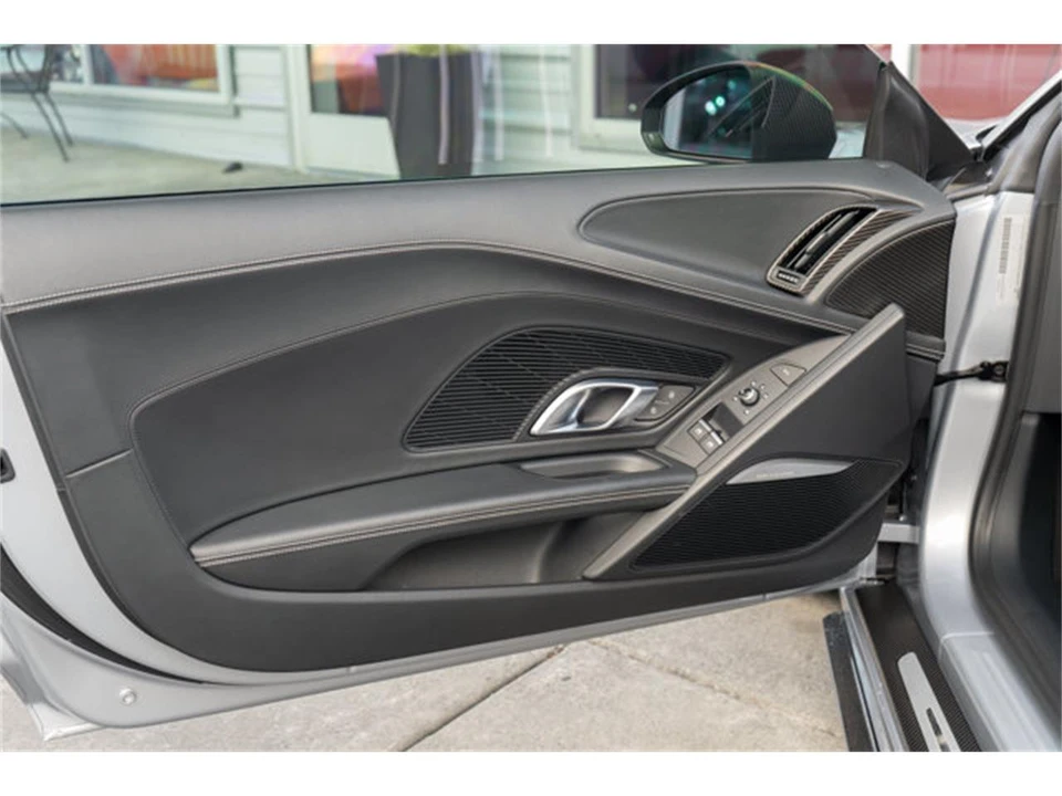 2017 Audi Coupe & Cabriolet - Image 9 of 12