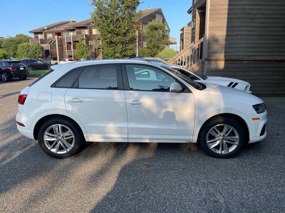 2017 Audi 8U Q3 - Image 4 of 22