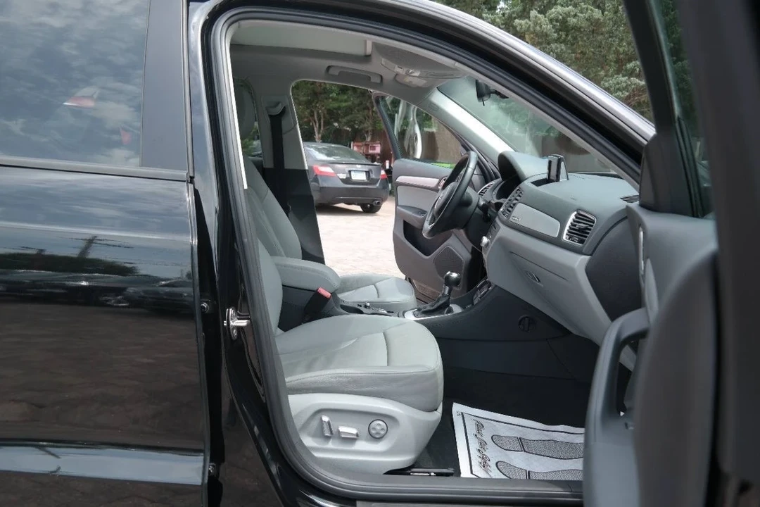 2017 Audi 8U Q3 - Image 14 of 21