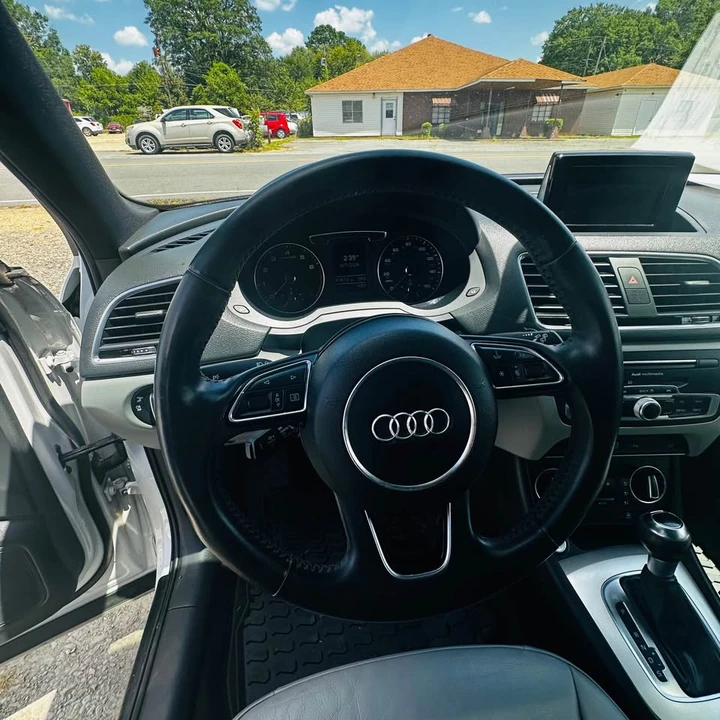 2017 Audi 8U Q3 - Image 6 of 11