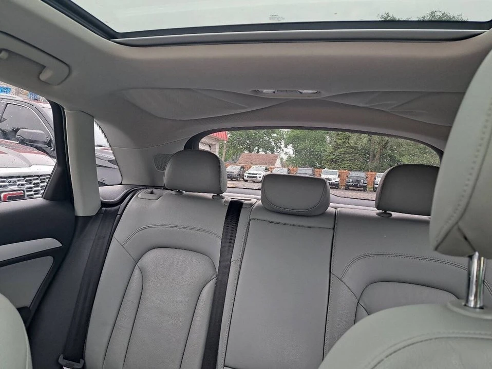 2017 Audi 8U Q3 - Image 4 of 8