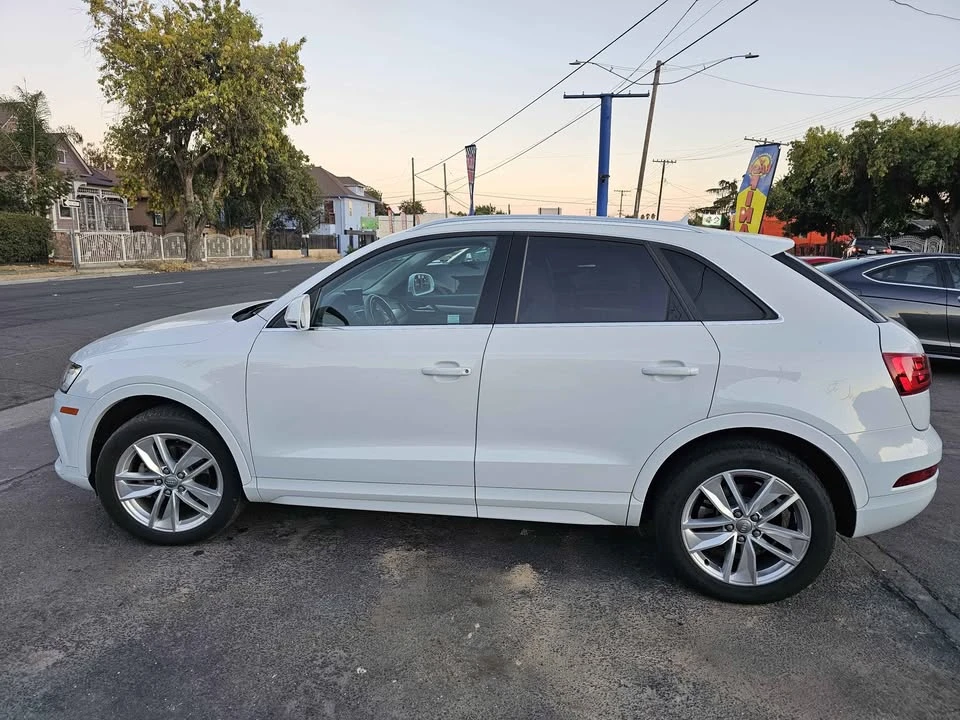 2017 Audi 8U Q3 - Image 6 of 12