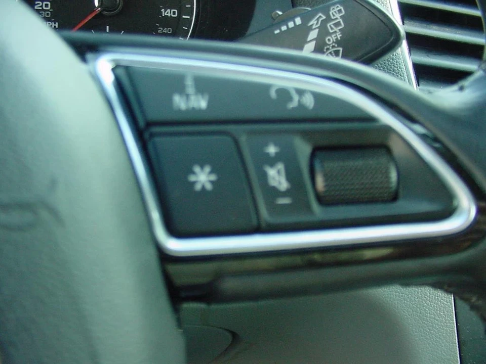 2017 Audi 8U Q3 - Image 8 of 12
