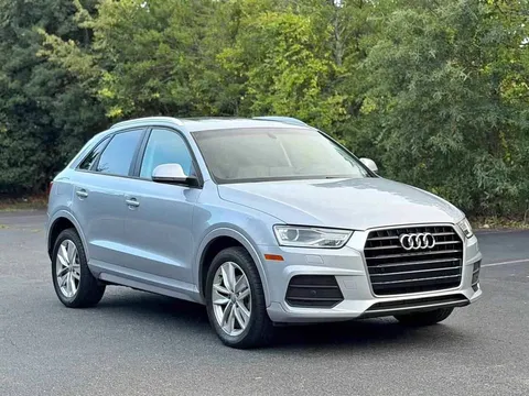 2017 Audi Q3 Premium Sport Utility 4D