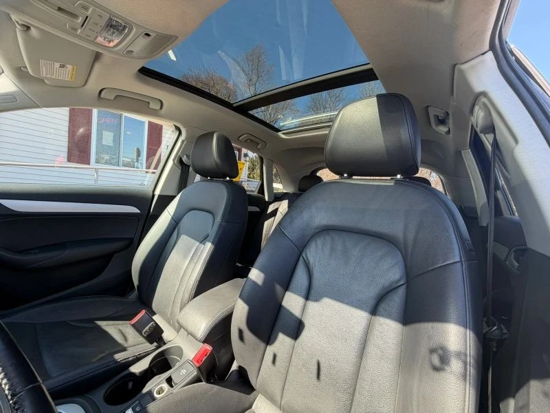 2017 Audi 8U Q3 - Image 2 of 2