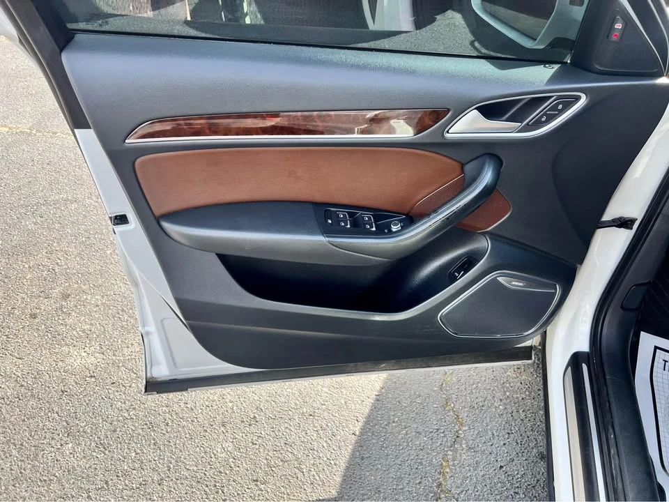 2017 Audi 8U Q3 - Image 10 of 19