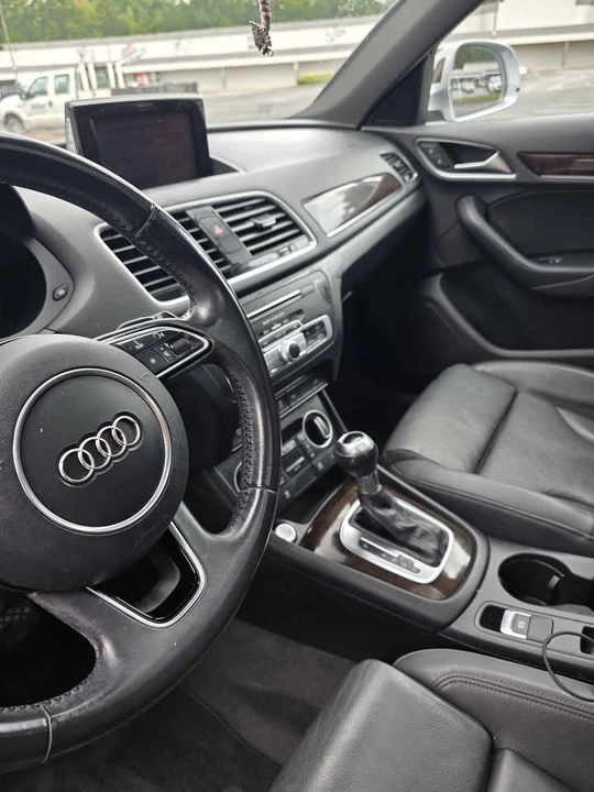 2017 Audi 8U Q3 - Image 10 of 14