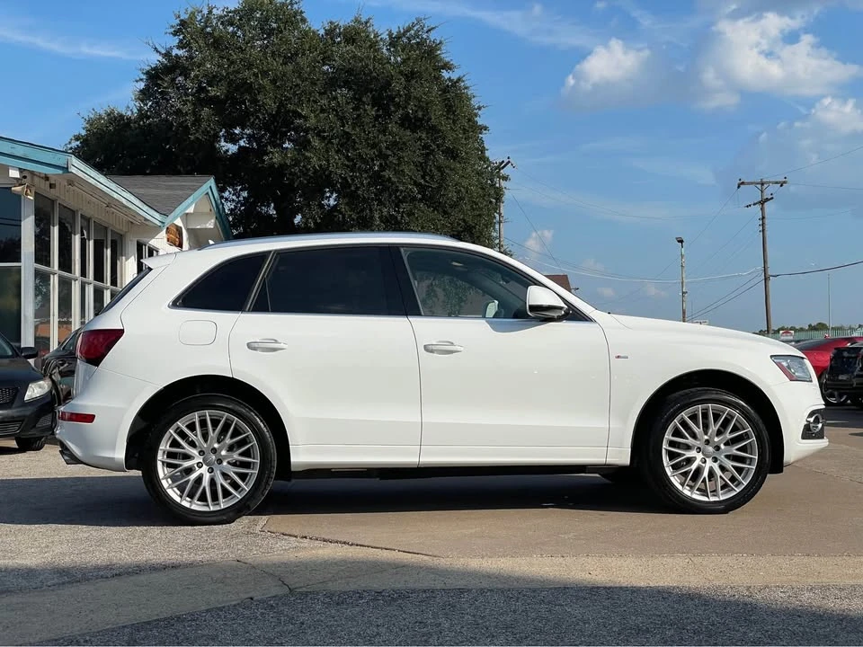 2017 Audi FY Q5 - Image 2 of 20