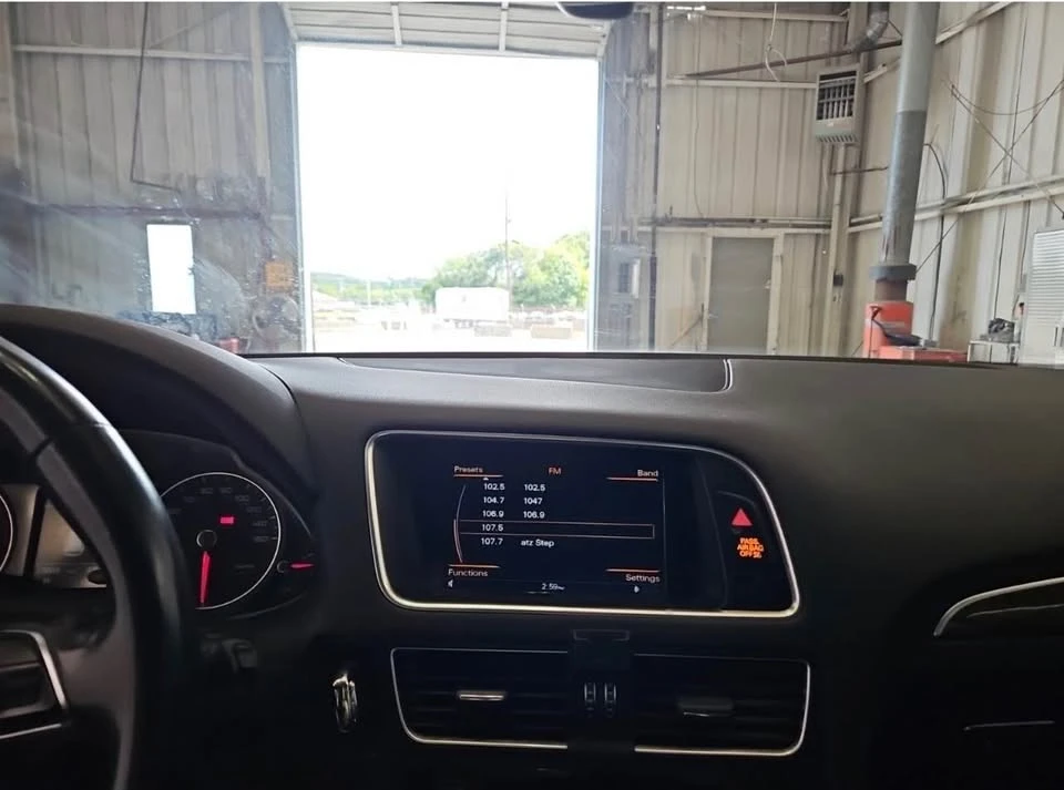 2017 Audi FY Q5 - Image 6 of 12