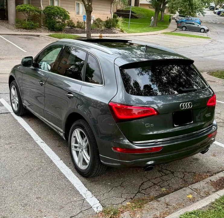 2017 Audi FY Q5 - Image 2 of 19