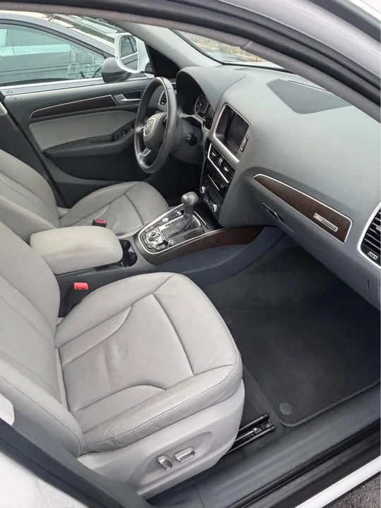 2017 Audi FY Q5 - Image 8 of 15