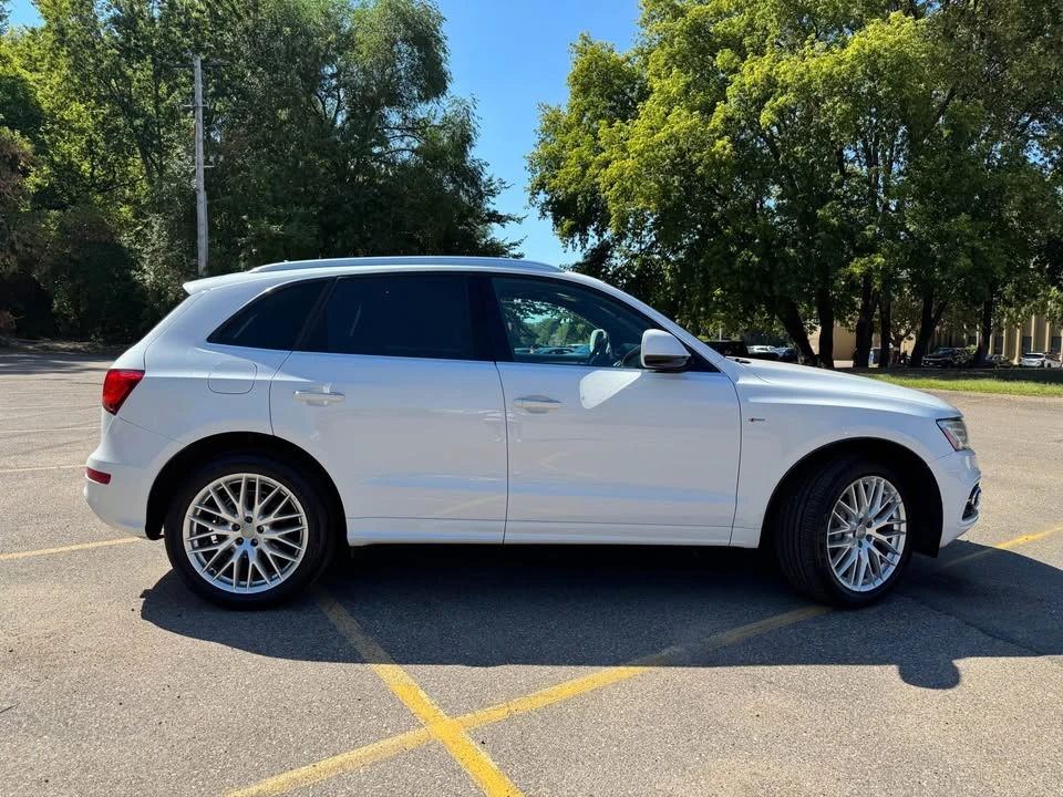 2017 Audi FY Q5 - Image 5 of 16