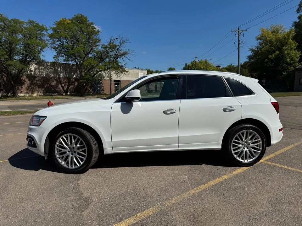 2017 Audi FY Q5 - Image 2 of 16