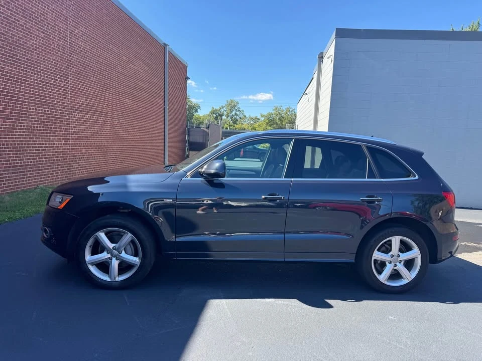 2017 Audi FY Q5 - Image 2 of 20