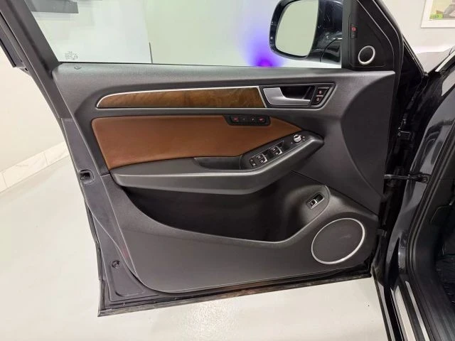 2017 Audi 8R Q5 - Image 8 of 21