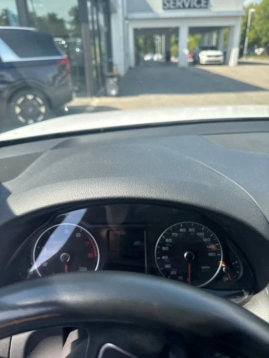2017 Audi 8R Q5 - Image 8 of 9