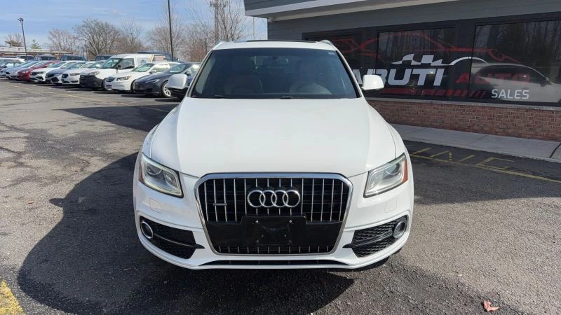 2017 Audi 8R Q5 - Image 2 of 12