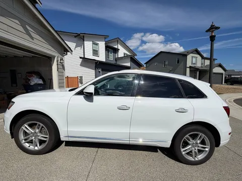 2017 Audi Q5 2.0T Quattro Premium Plus