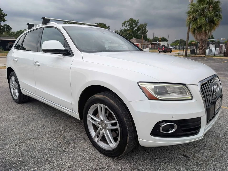 2017 Audi FY Q5 - Image 2 of 19