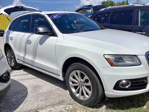 2017 Audi Q5 2.0T Quattro Premium Sport Utility 4D