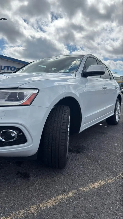 2017 Audi FY Q5 - Image 2 of 20