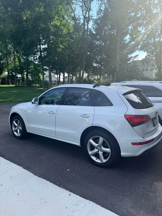 2017 Audi FY Q5 - Image 2 of 11
