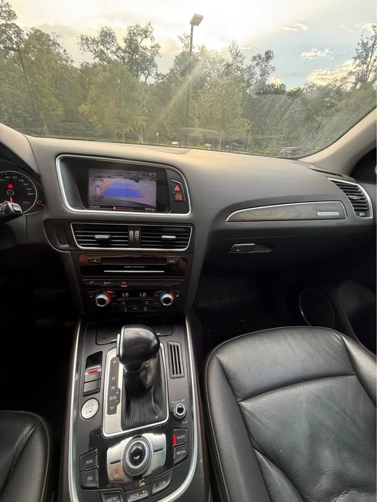 2017 Audi 8R Q5 - Image 9 of 18