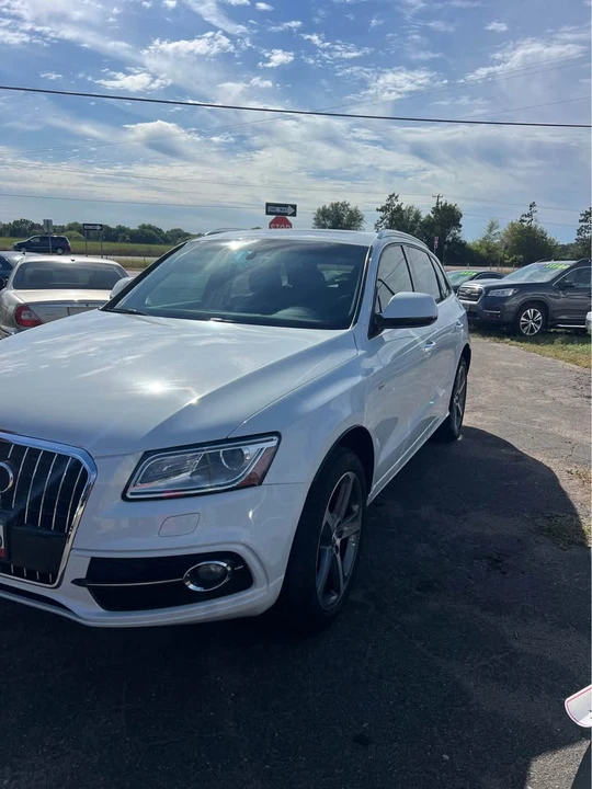 2017 Audi 8R Q5 - Image 2 of 13