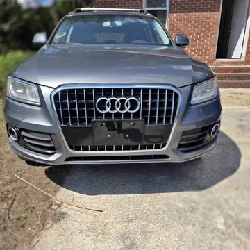 2017 Audi Q5 3.2 Quattro Premium Sport Utility 4D