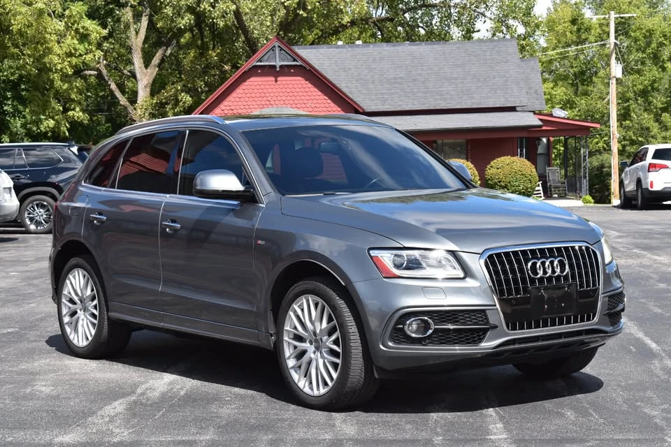 2017 Audi 8R Q5 - Image 2 of 20