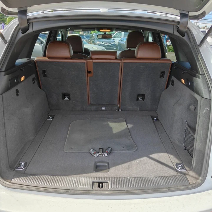 2017 Audi FY Q5 - Image 8 of 17