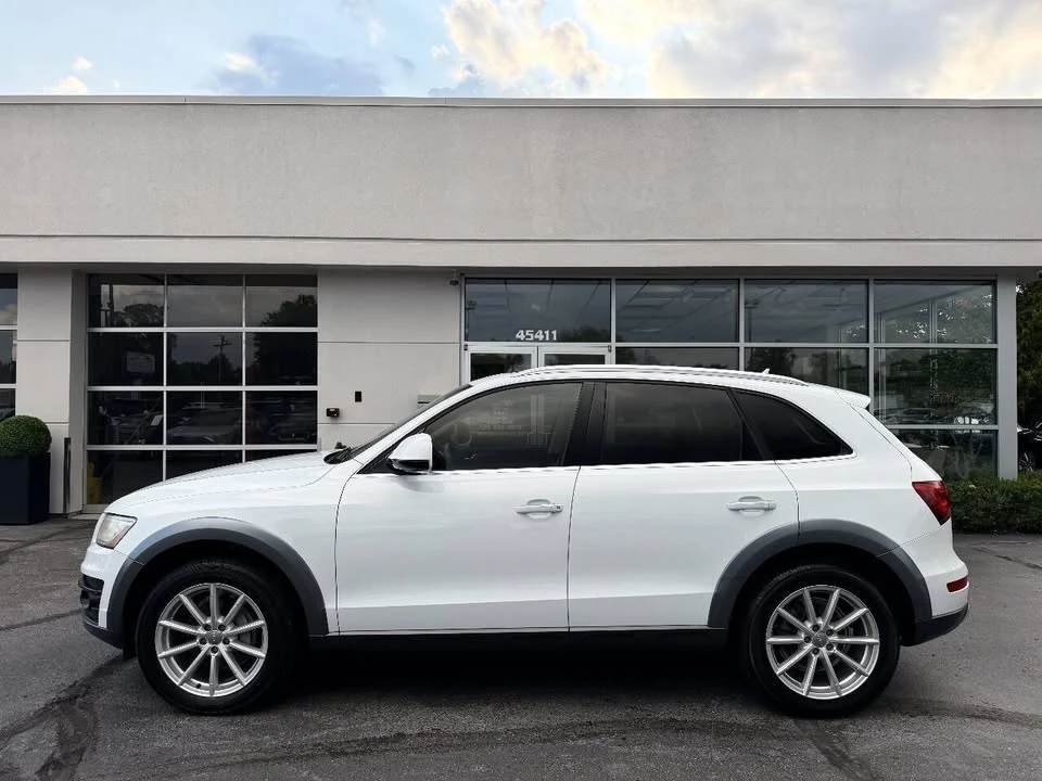 2017 Audi 8R Q5 - Image 2 of 20