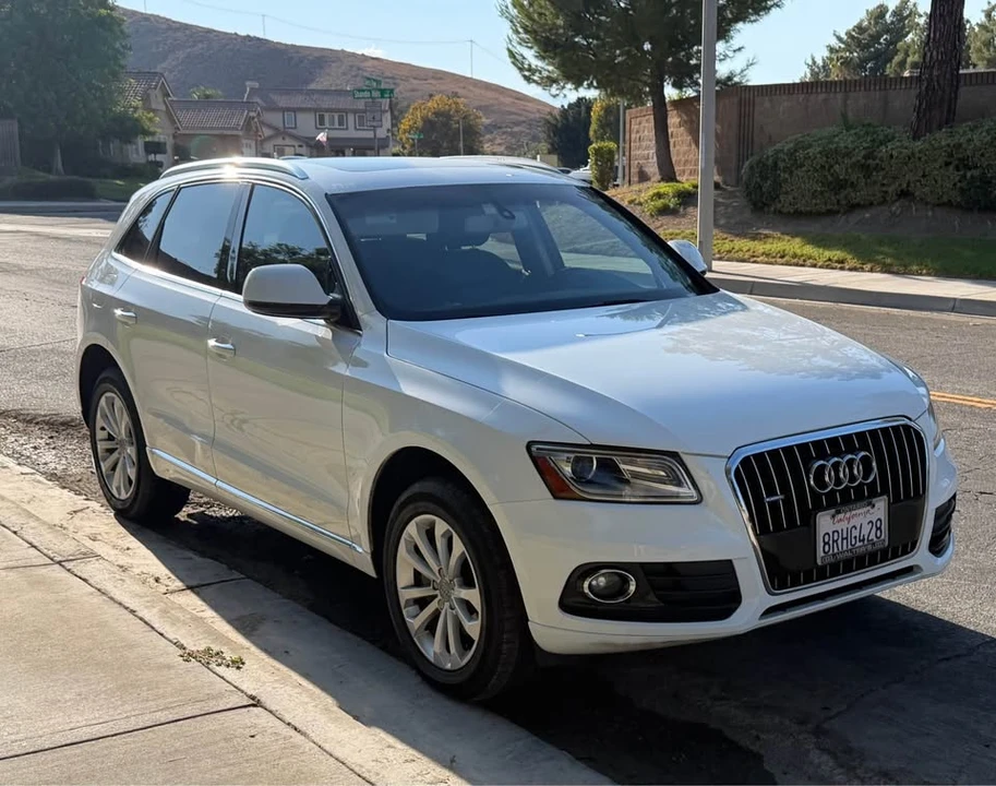 2017 Audi 8R Q5 - Image 2 of 11