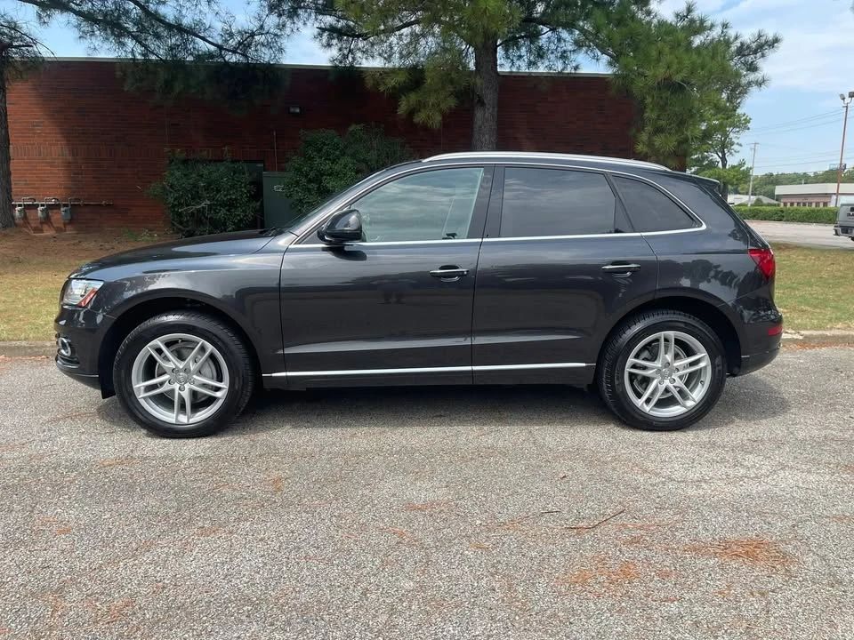 2017 Audi FY Q5 - Image 2 of 20