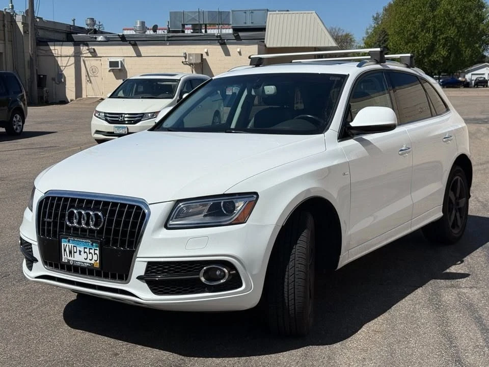 2017 Audi FY Q5 - Image 2 of 20