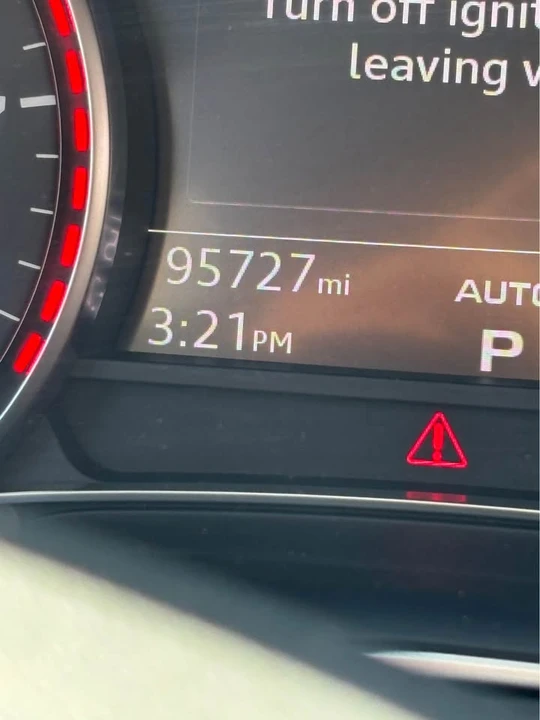 2017 Audi 4M Q7 - Image 8 of 8